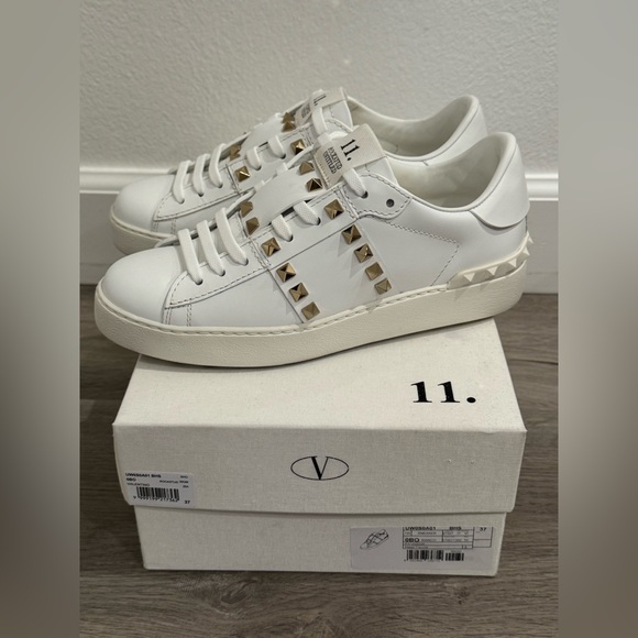 Valentino Garavani Untitled Open Sneaker in sz 37 - Picture 4 of 6